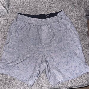 Lululemon shorts size medium